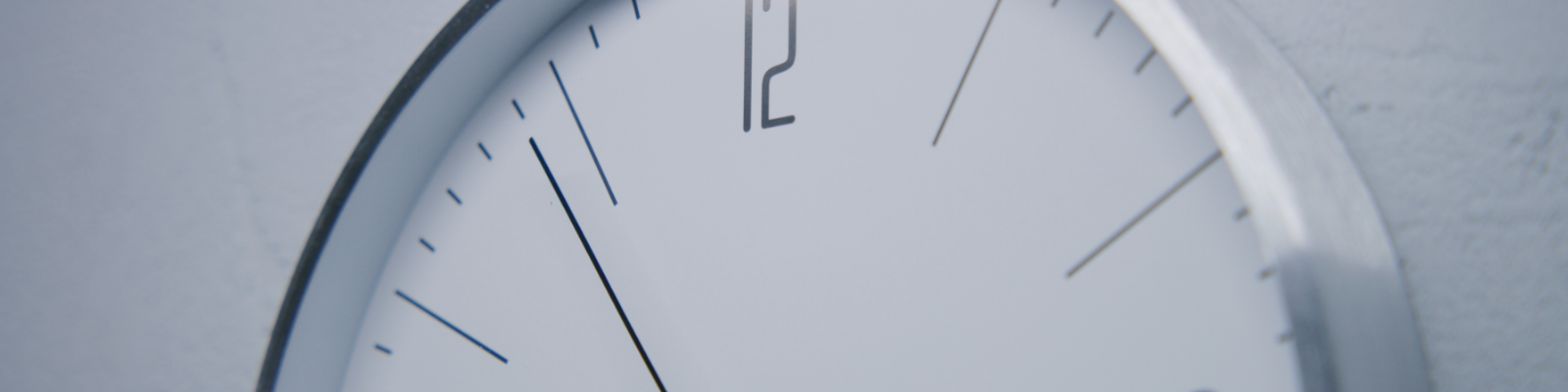 Clock showing the seconds hand
