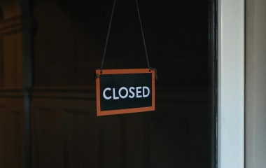 Closed sign